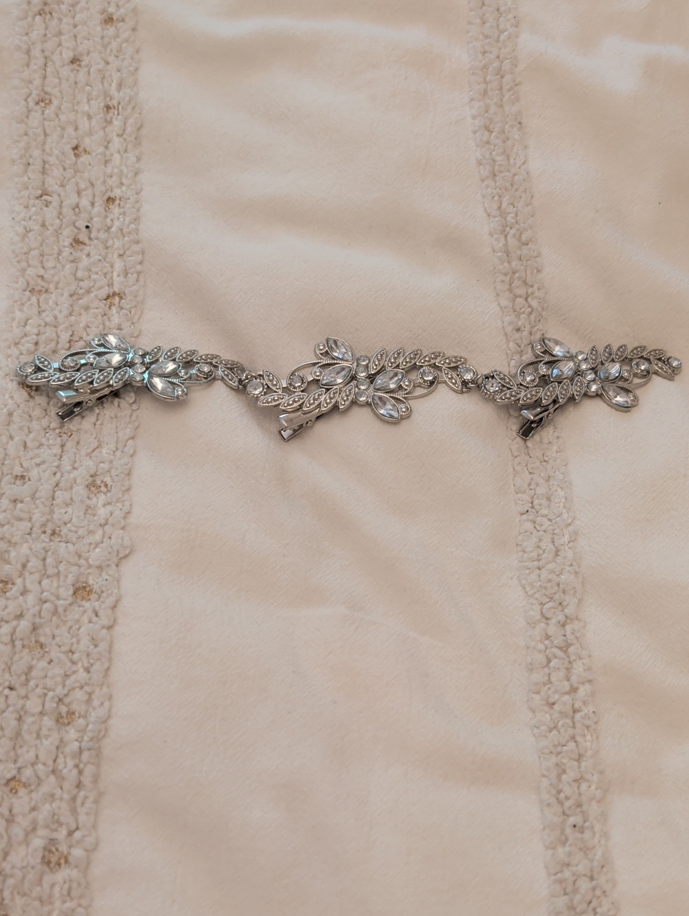 Silver Crystal Leaf Hair Clip Set - Women Jewelry